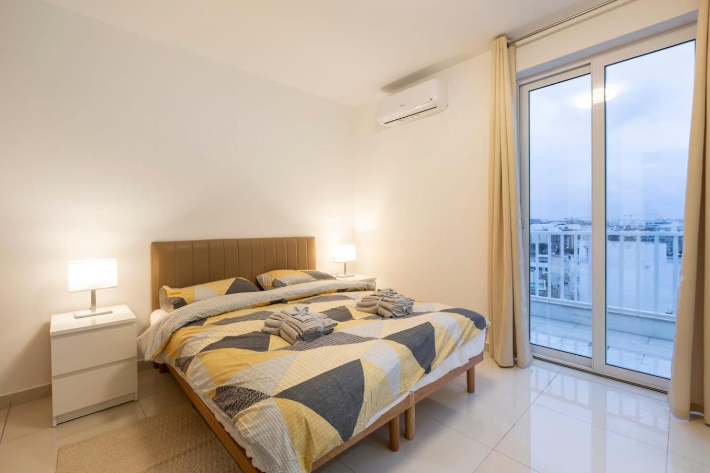 Beautiful Central Penthouse 1Br Ta Xbiex Dış mekan fotoğraf