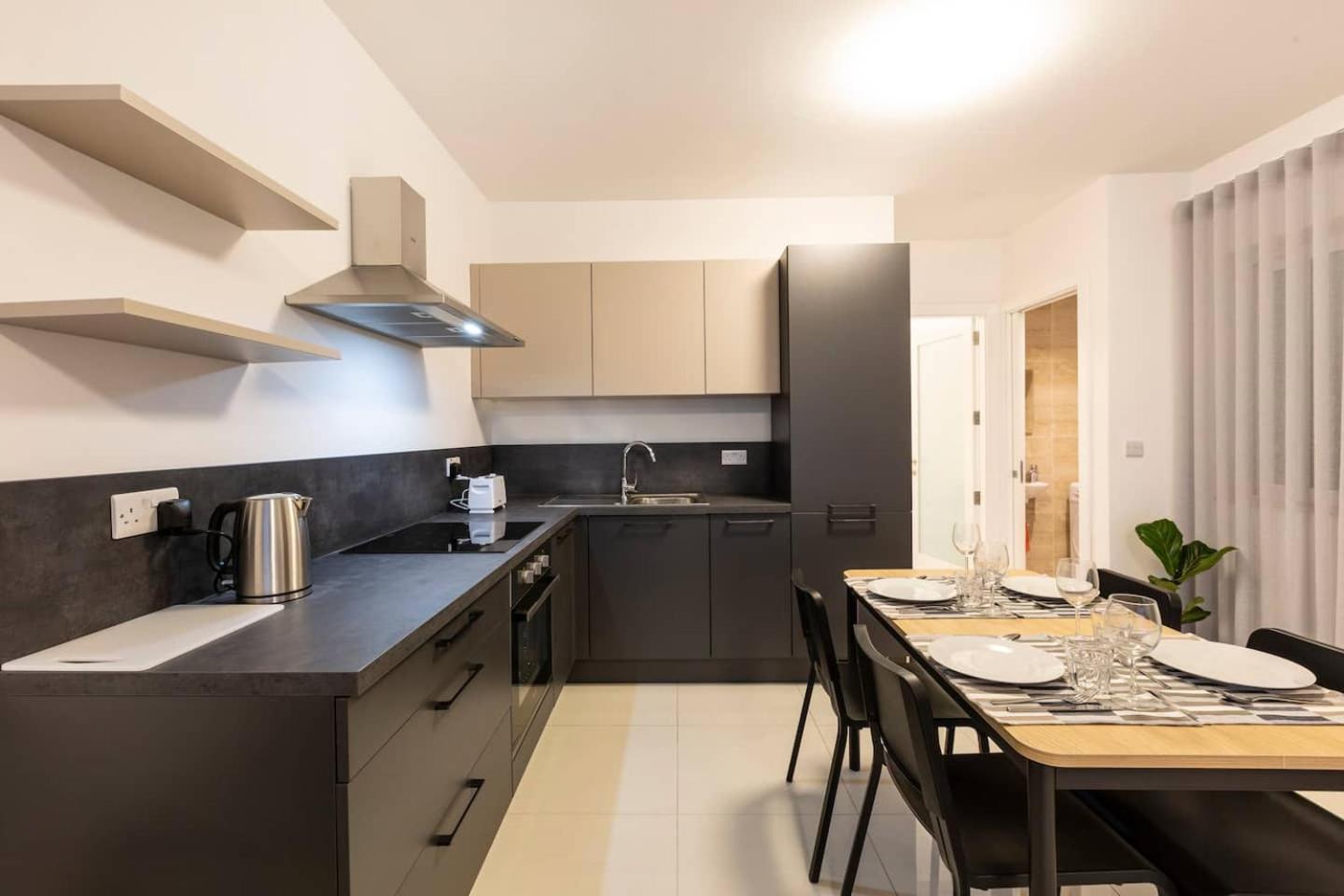 Beautiful Central Penthouse 1Br Ta Xbiex Dış mekan fotoğraf
